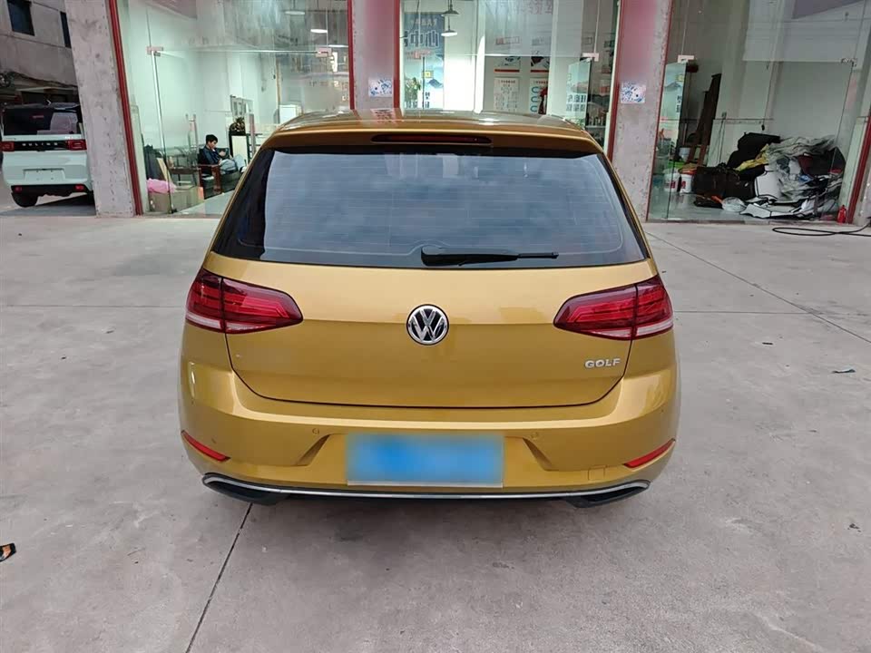 Volkswagen golf