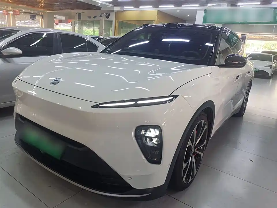 NIO ES8 NIO ES8