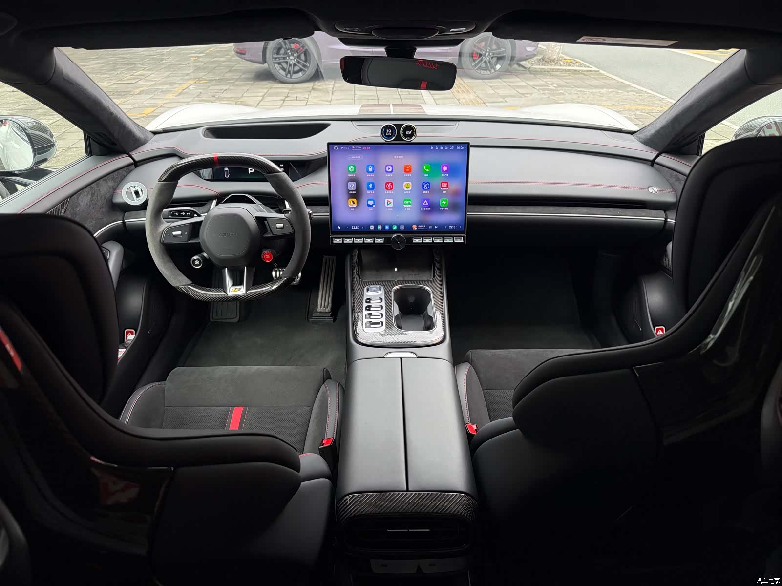 Xiaomi SU7, 2025 11