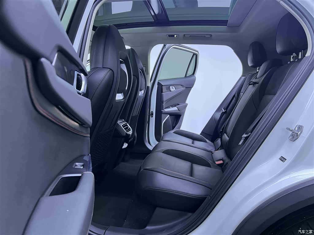 Lynk & Co 01, 2018 12