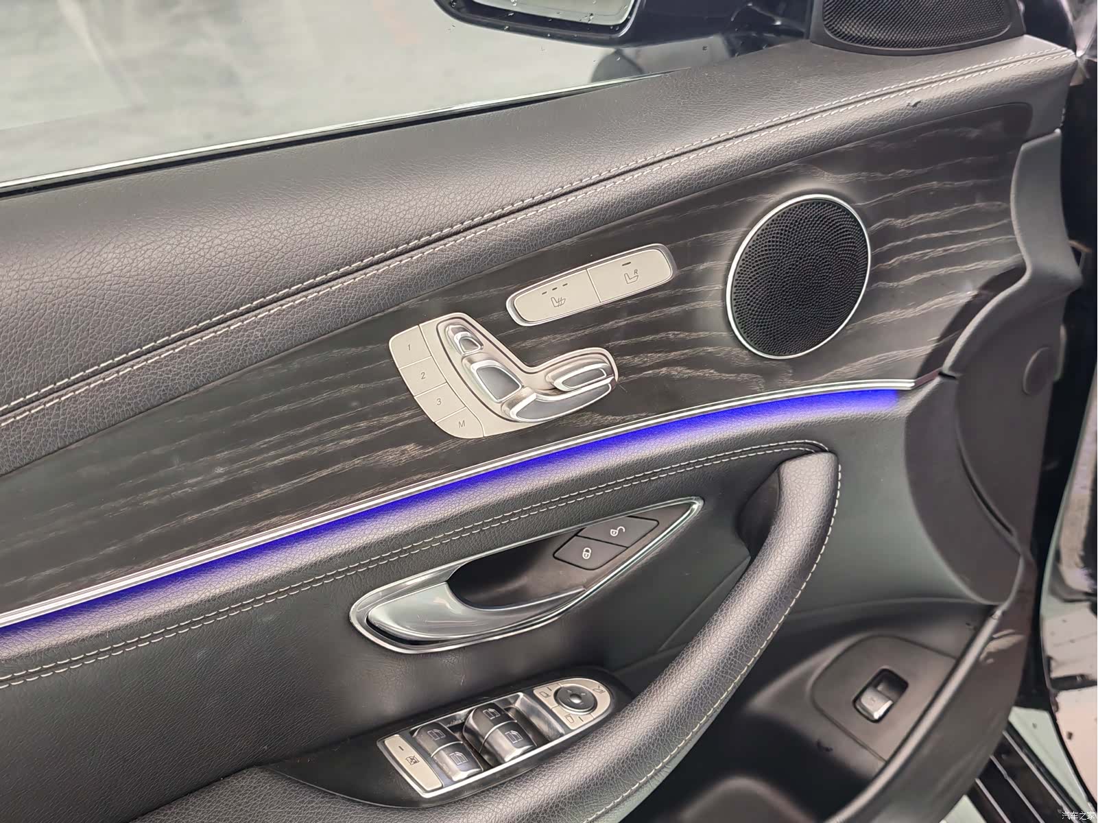 Mercedes-Benz E-Class, 2019 11