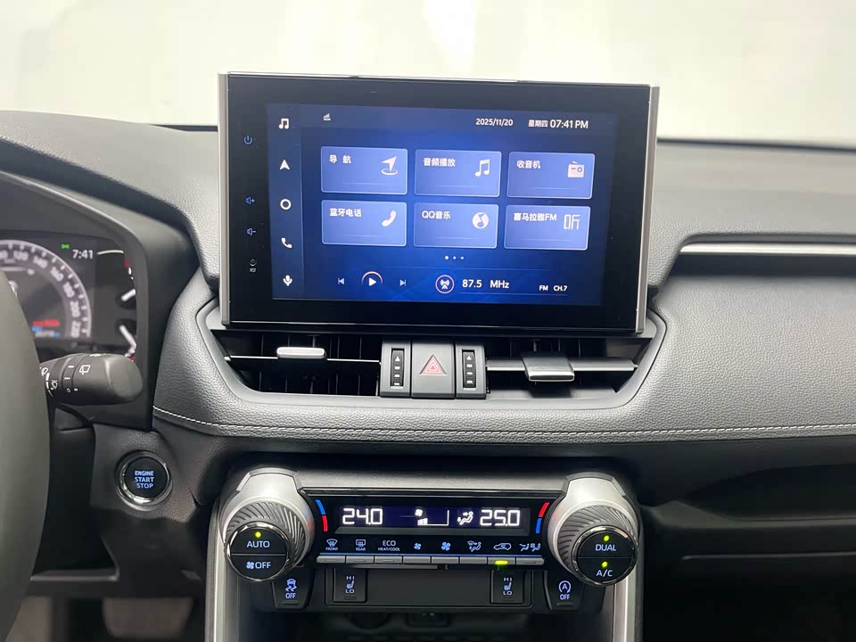 Toyota RAV4 Rongfang