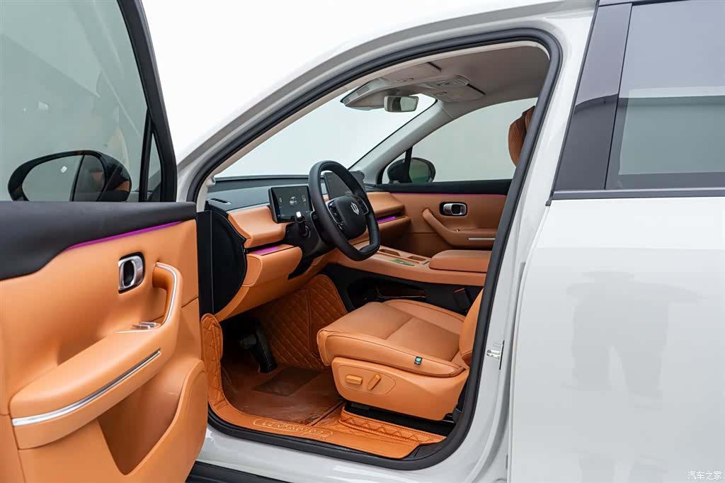 Leapmotor C10, 2024 11