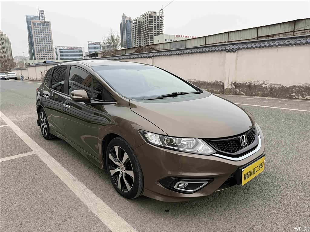 Honda Jade, 2015 3