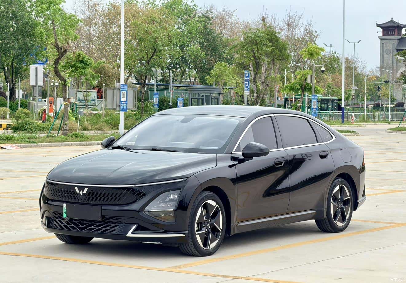 Wuling Starlight