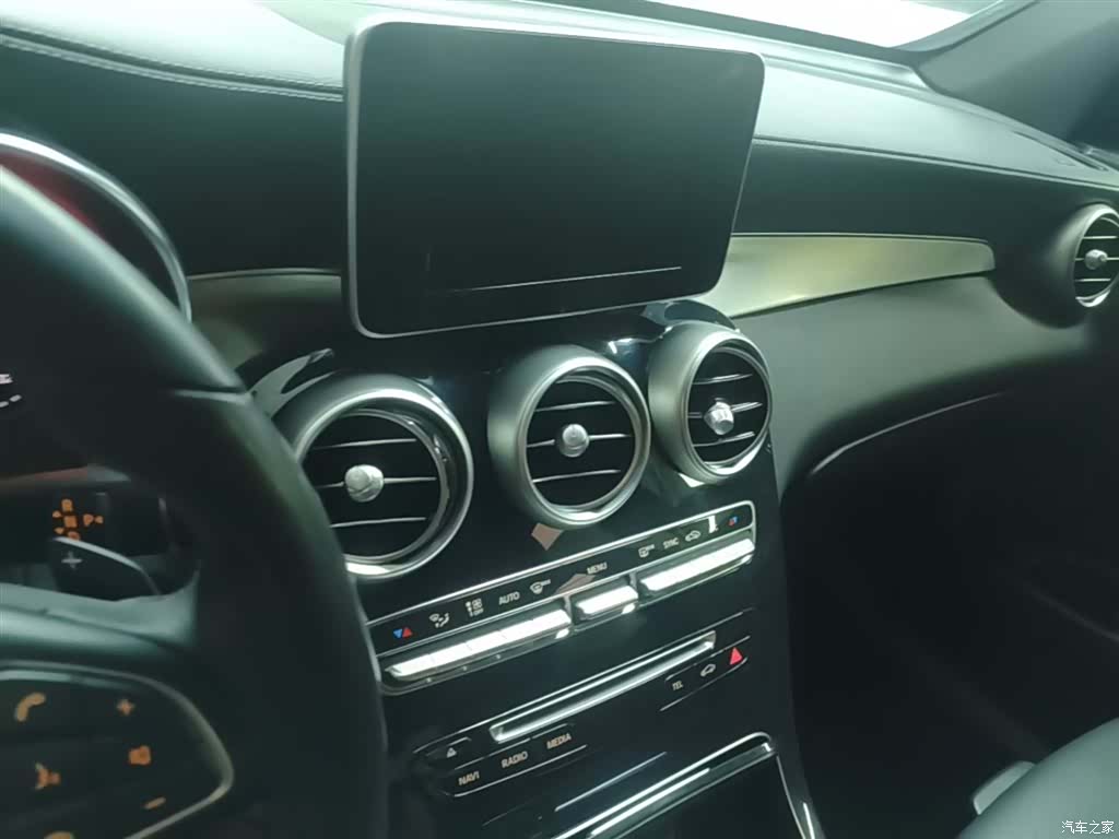 Mercedes-Benz GLC, 2019 13