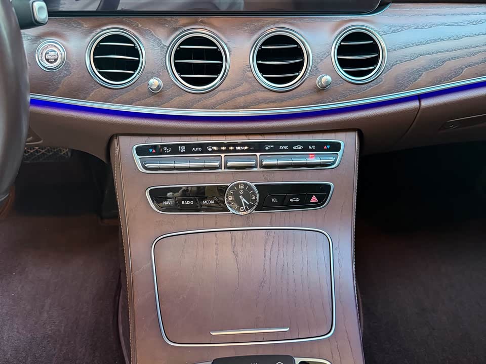 Mercedes-Benz E-class Mercedes-Benz E-class