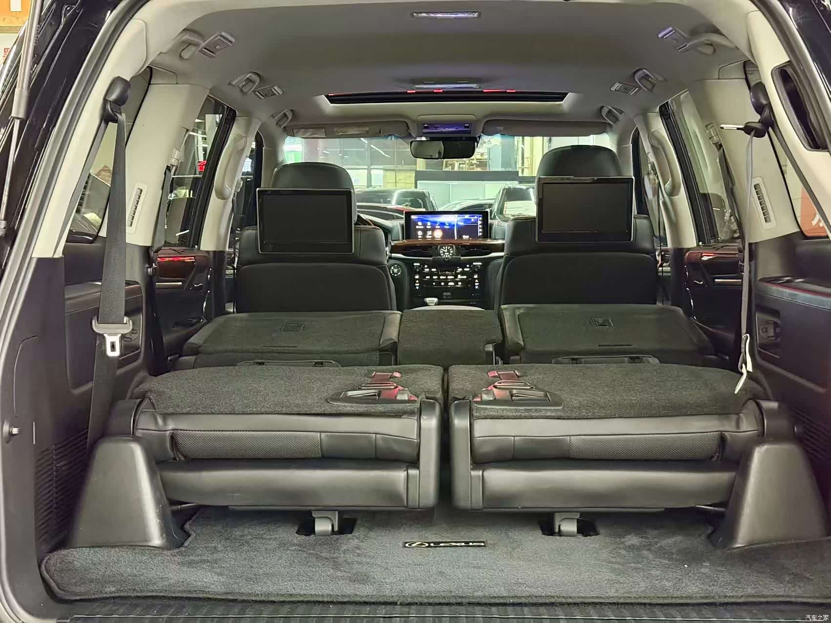 Lexus LX, 2016 19