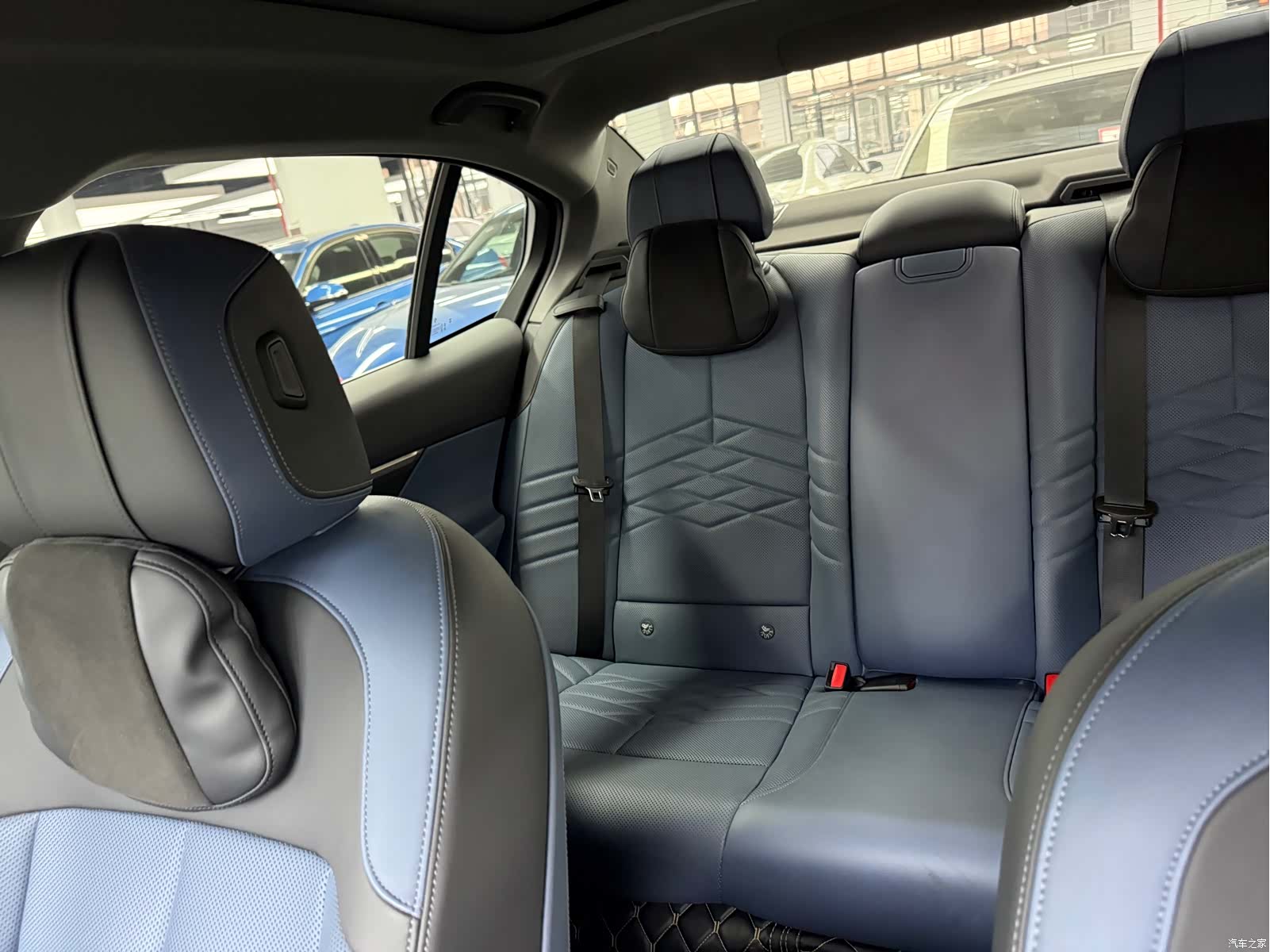 BMW 5 Series, 2024 10