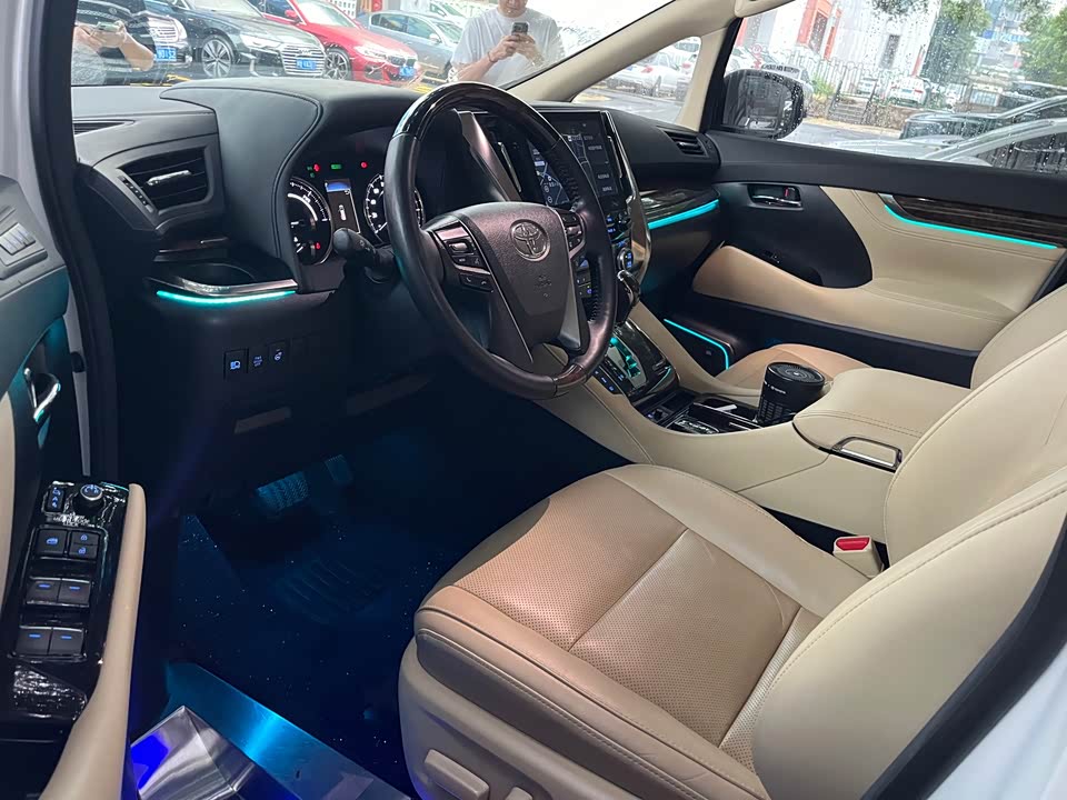 Toyota Elfa Toyota Elfa