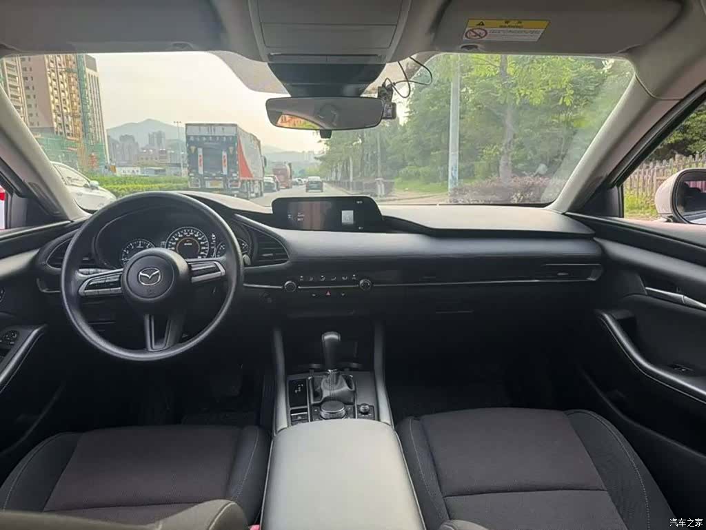 Mazda Mazda3, 2022 6