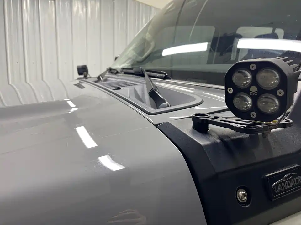Tank 300 Tank 300