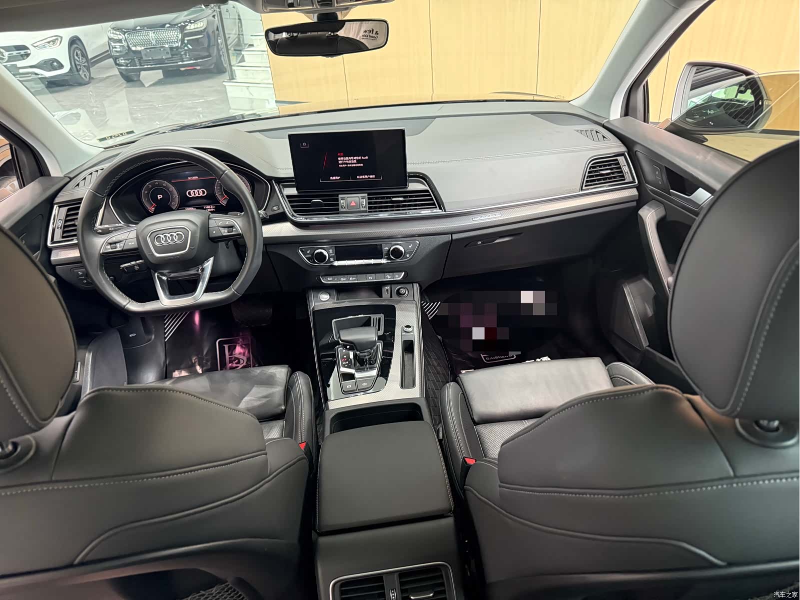 Audi Q5L, 2022 все фото