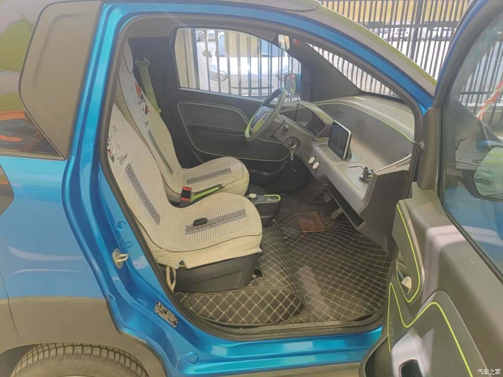 Wuling E100, 2019 25