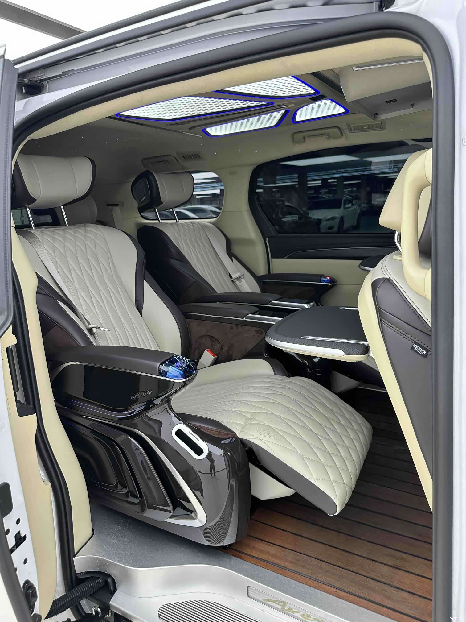 Buick GL8, 2022 6