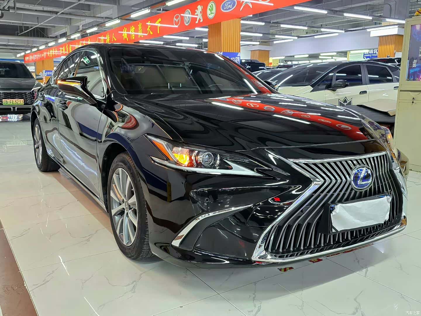 Lexus ES, 2018 2