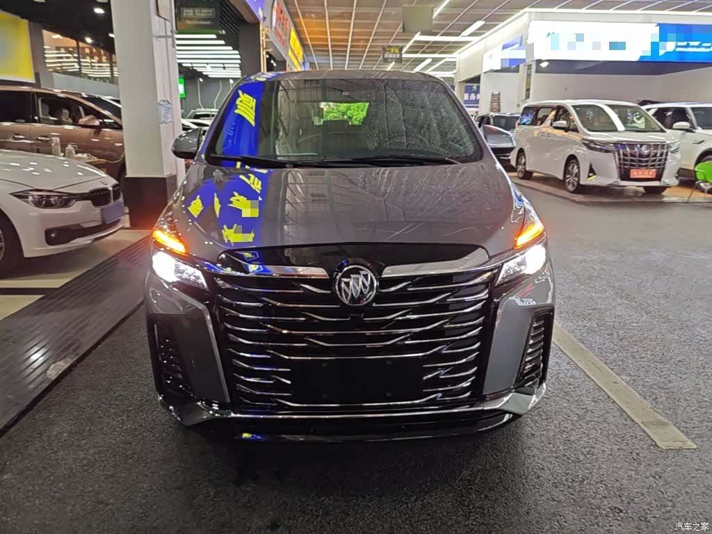 Buick GL8, 2022 3