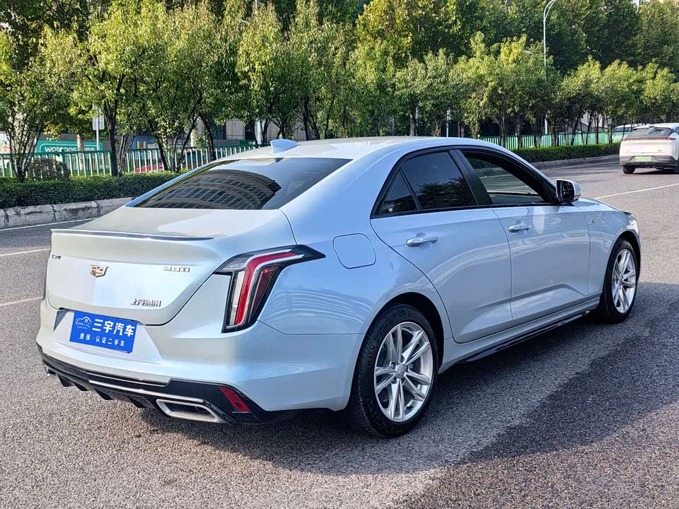Cadillac CT4