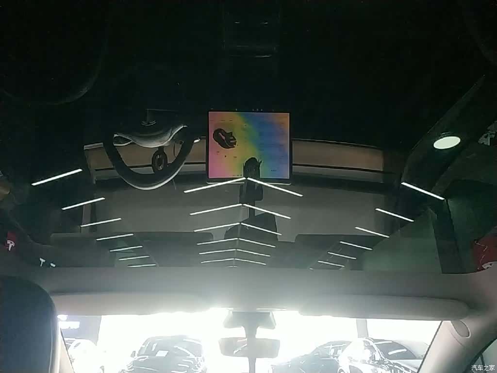 Tesla Model Y, 2023 18