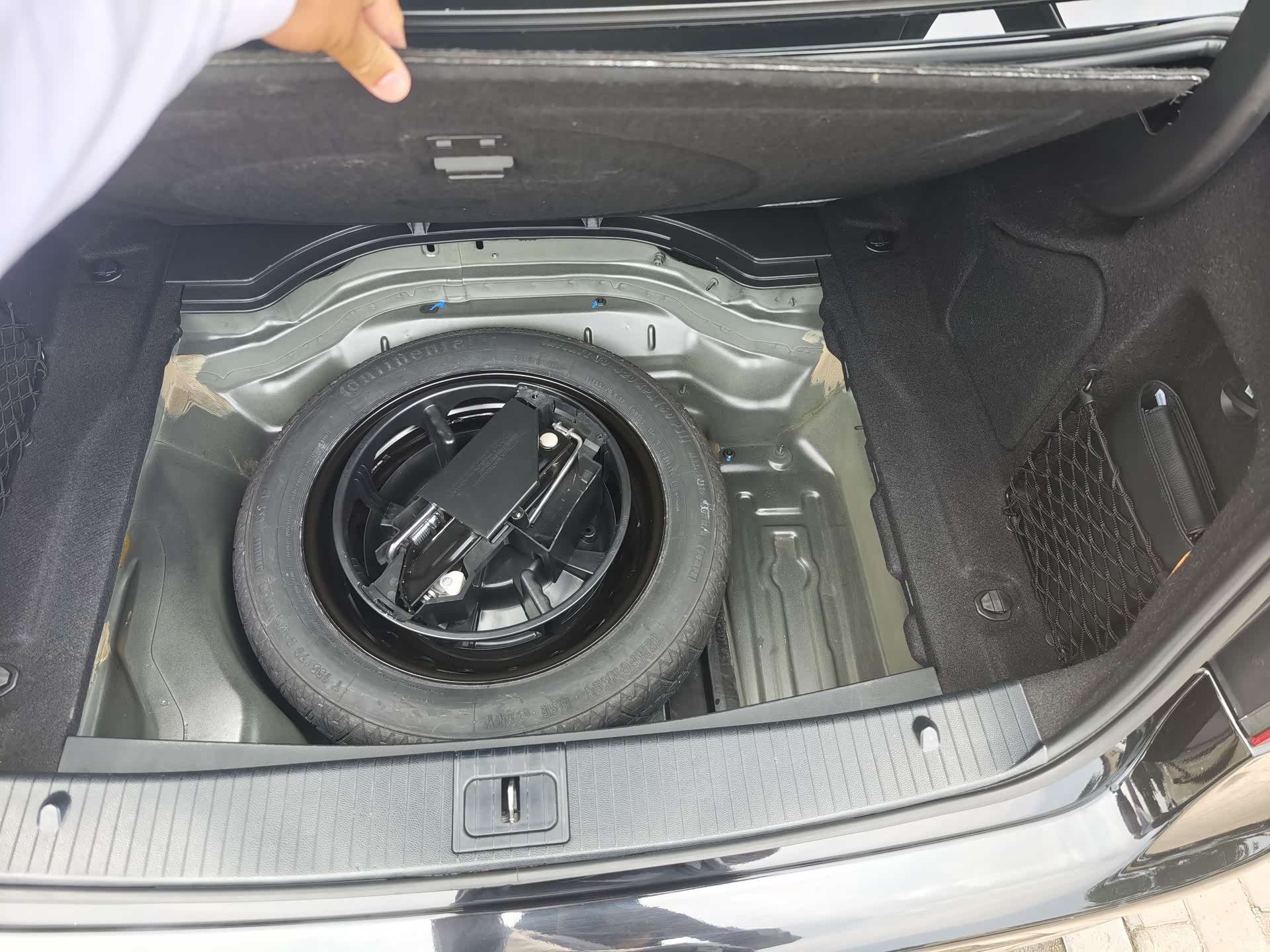 Mercedes-Benz E-Class, 2015 11