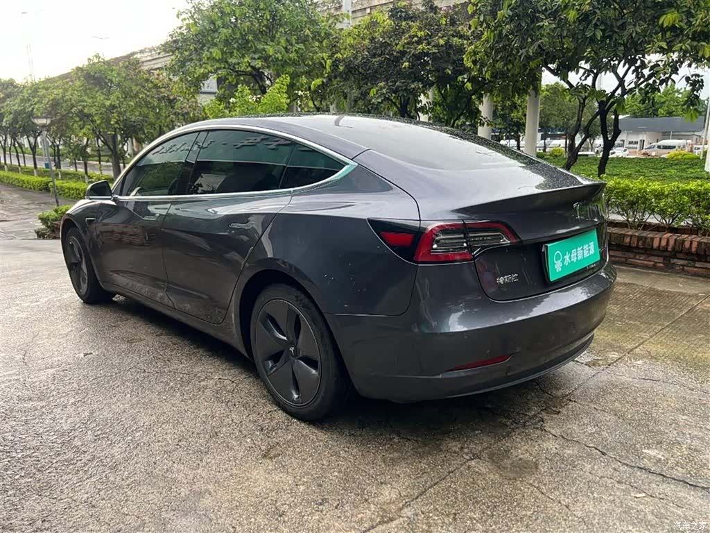 Tesla Model 3, 2020 7