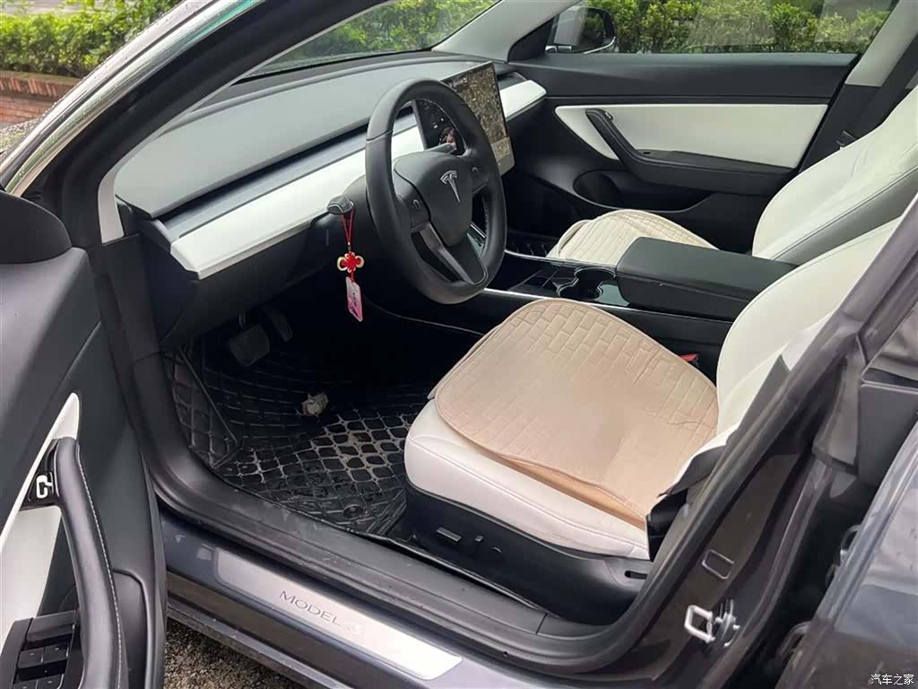 Tesla Model 3, 2020 4