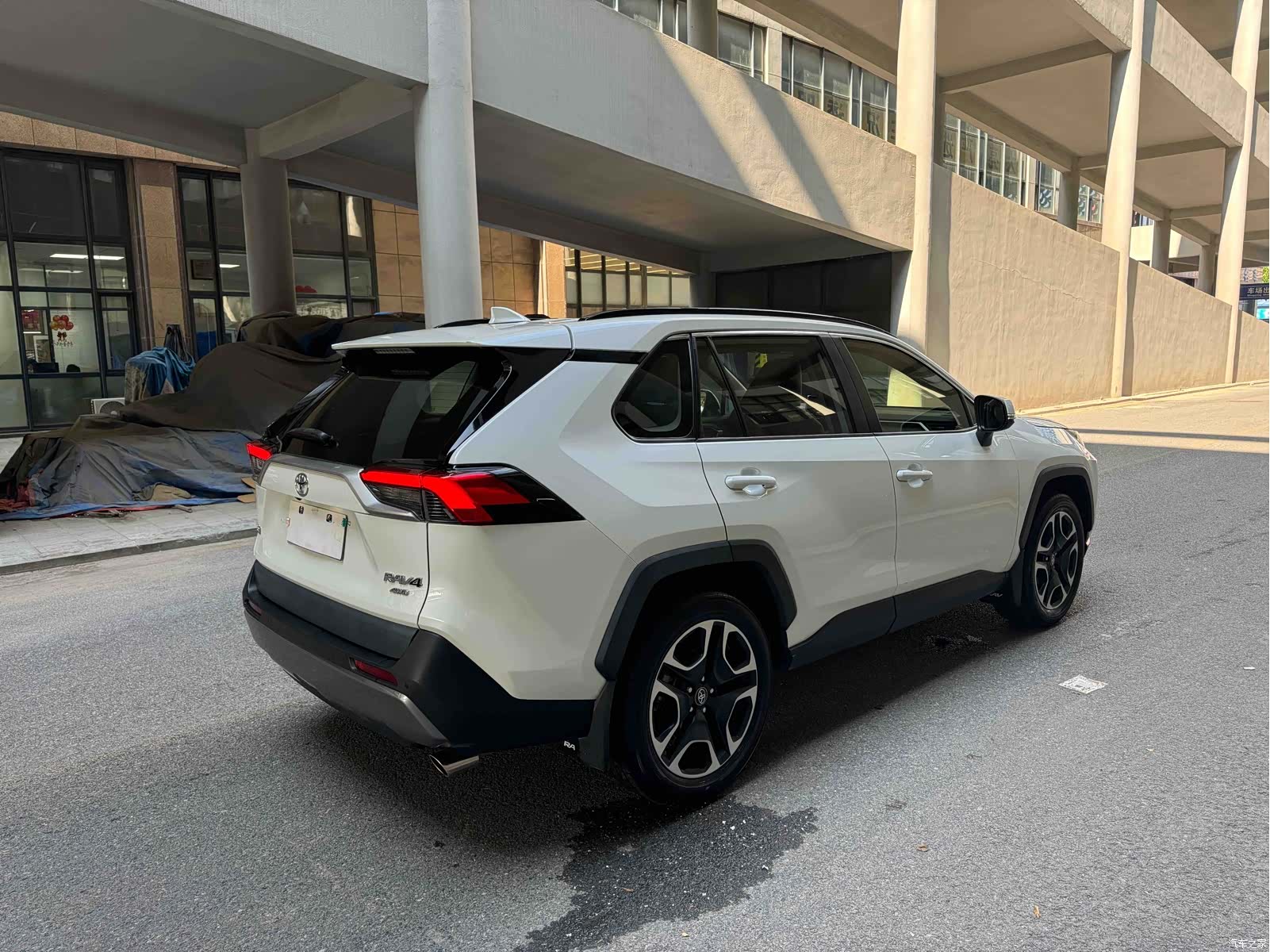 Toyota RAV4, 2020 6