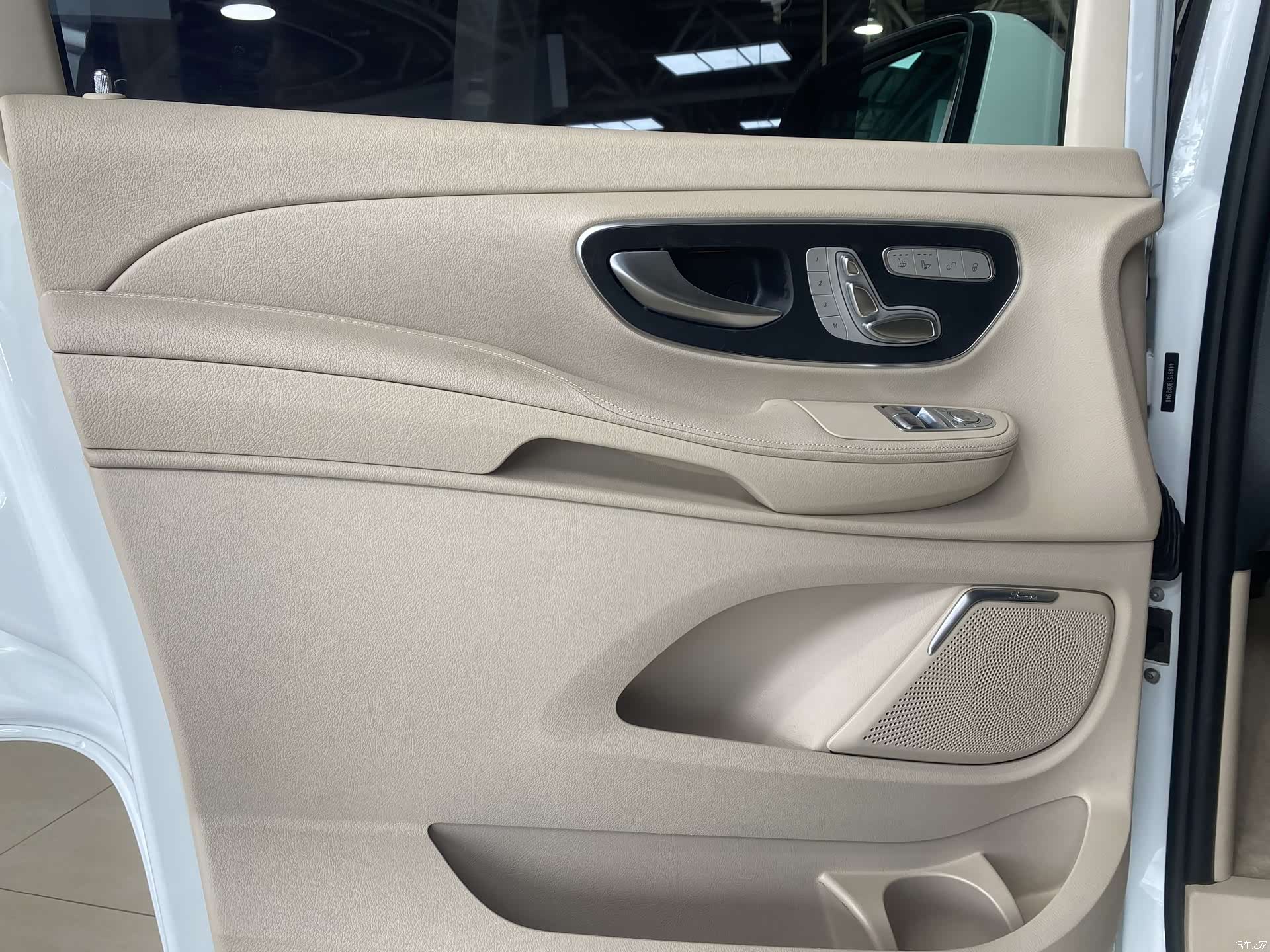 Mercedes-Benz V-Class, 2020 все фото