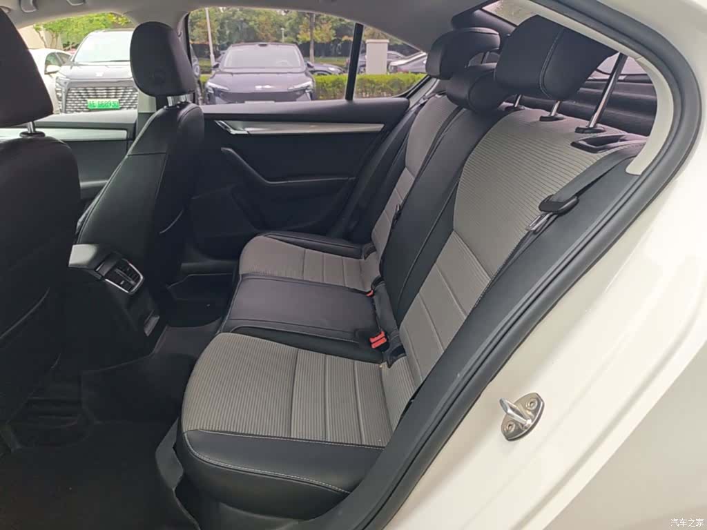 Skoda Octavia, 2017 24