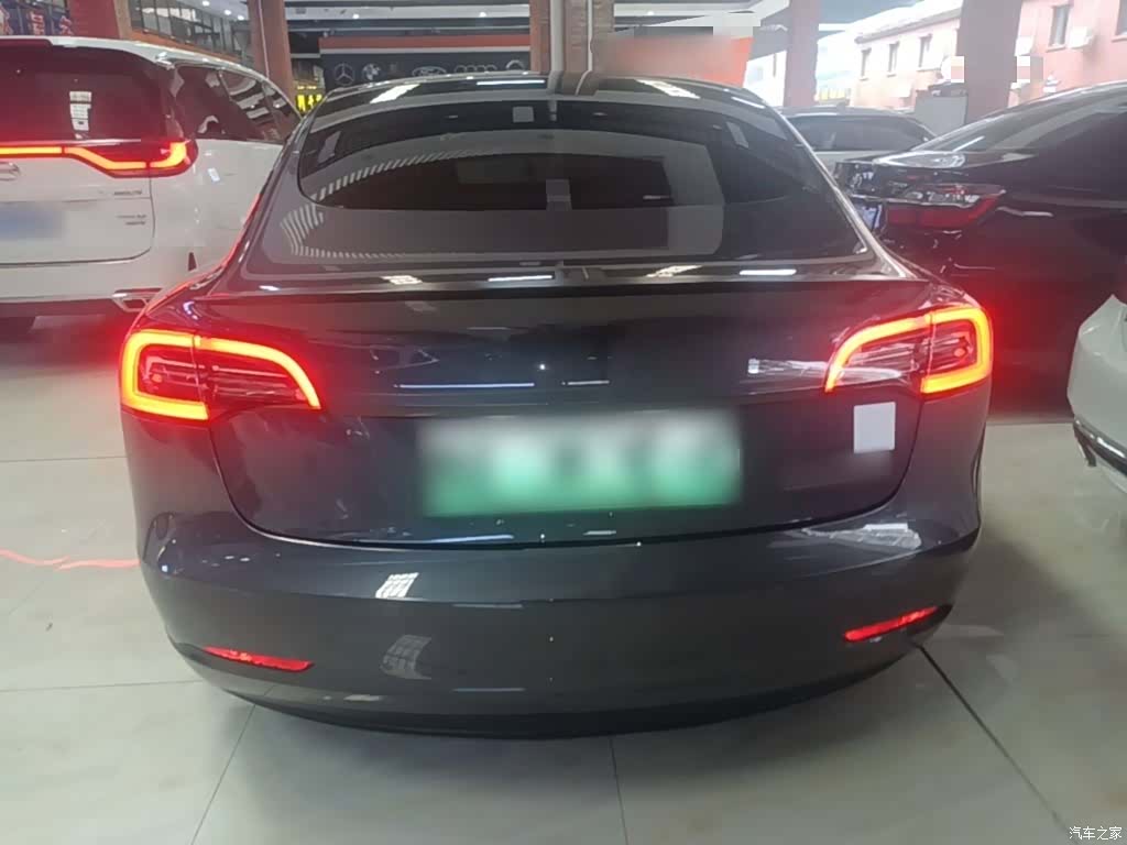 Tesla Model 3, 2022 6
