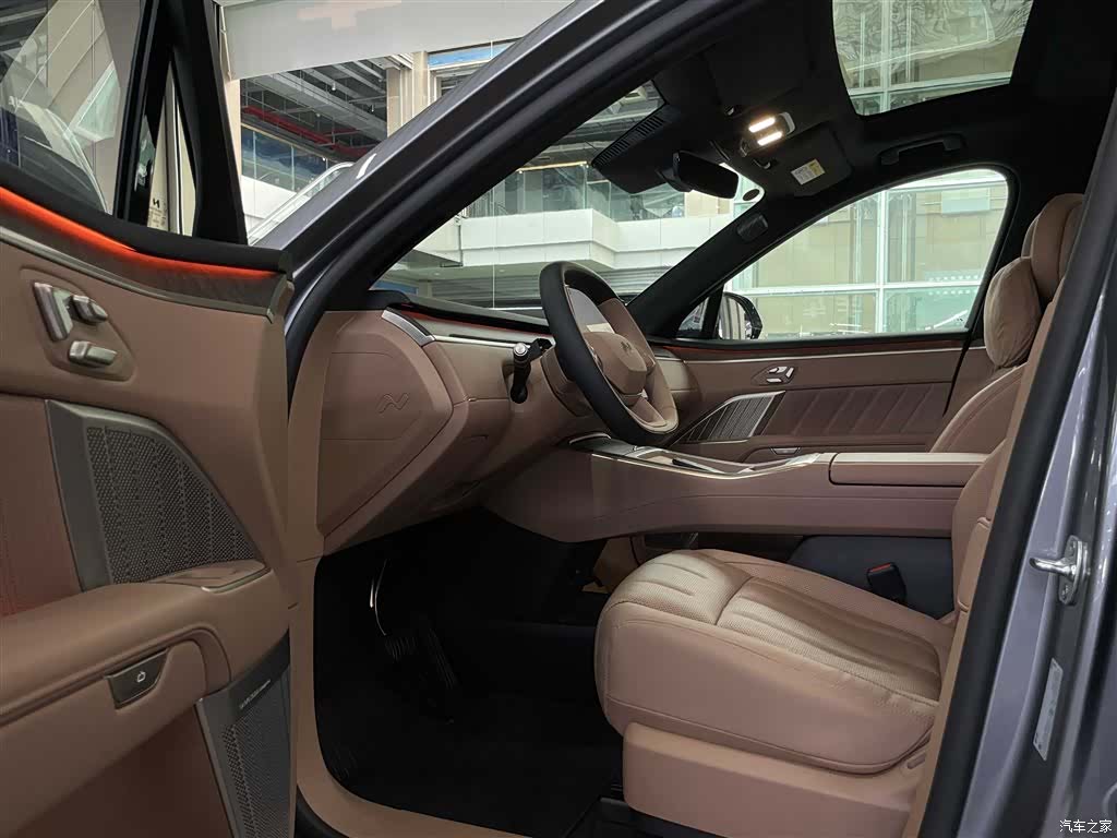 NIO L90, 2025 8