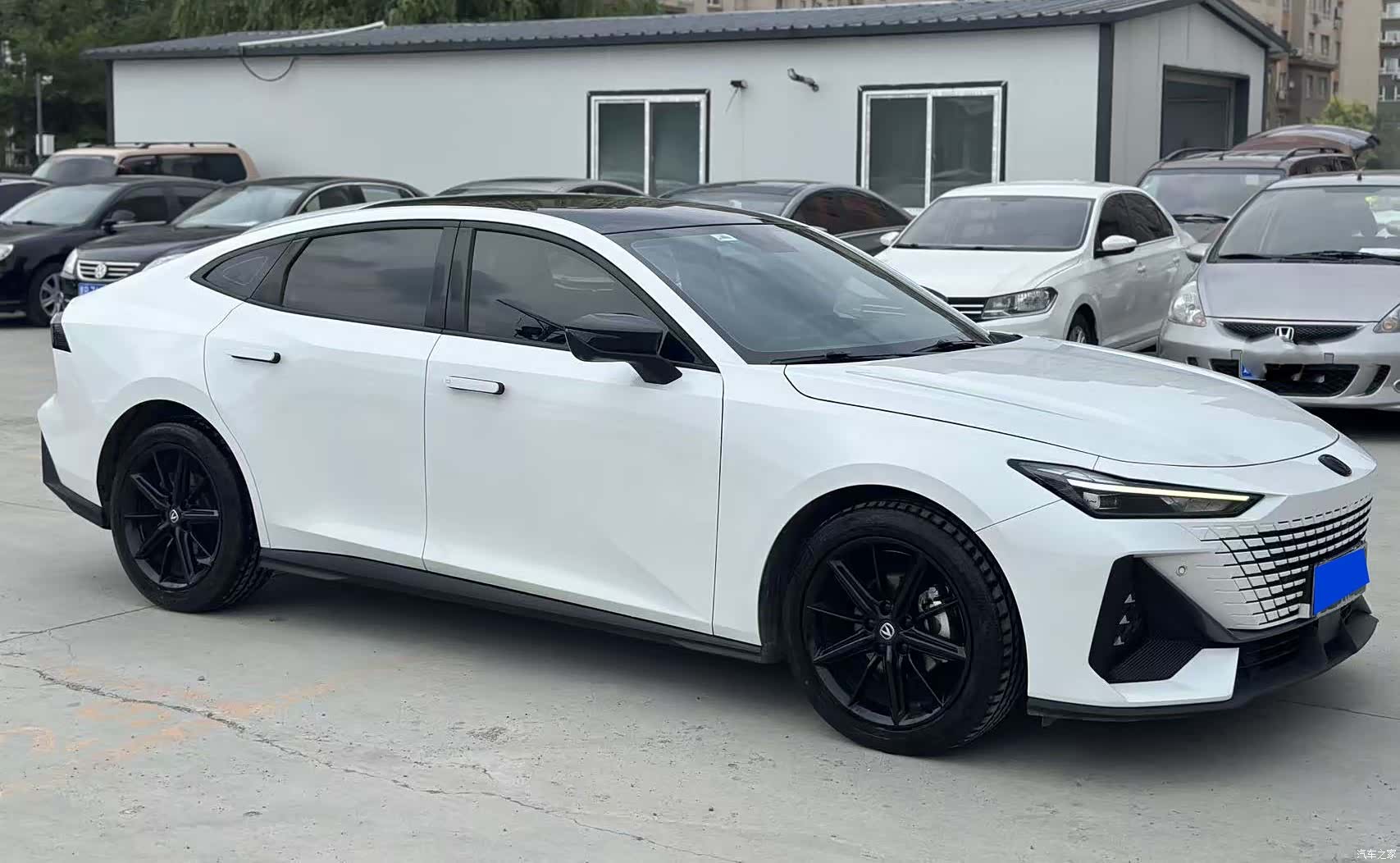 Changan UNI-V, 2022 3