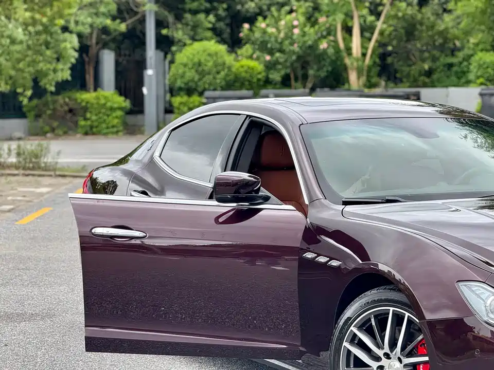 Maserati Ghibli Maserati Ghibli