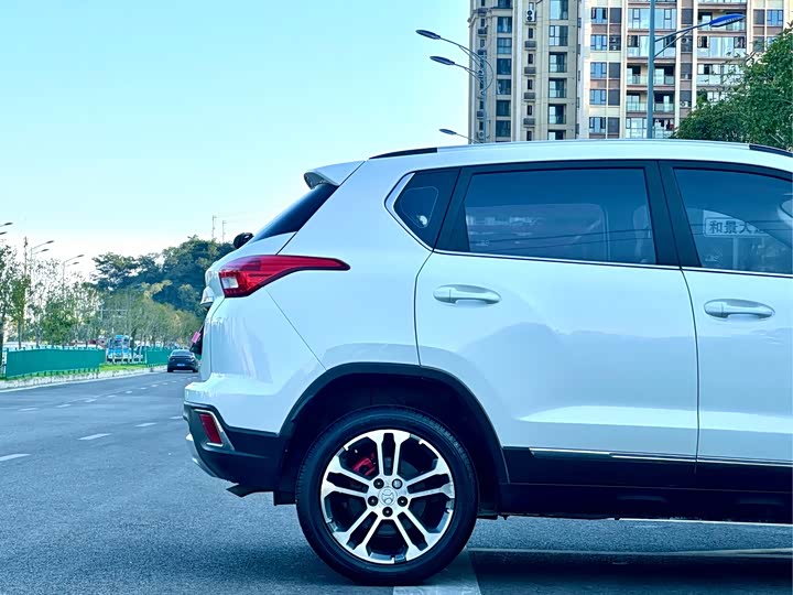 BAIC shen bao X35 2016 1.5L АКПП Luxury