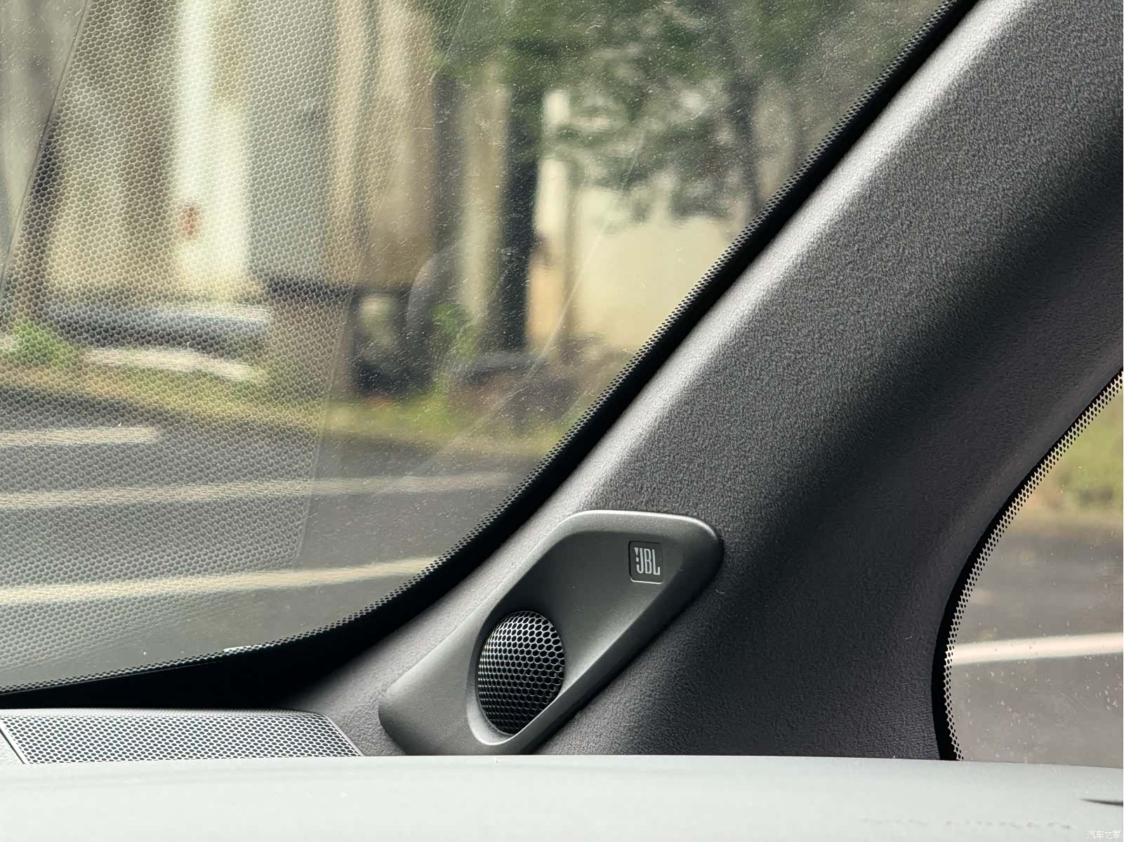 Toyota Alphard, 2023 15