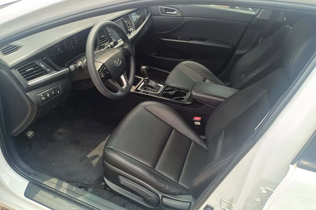 Hyundai GLS, 2018 9