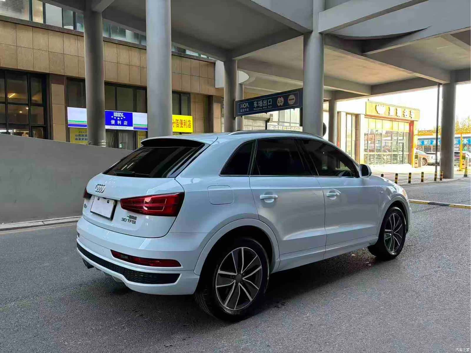 Audi Q3, 2019 все фото