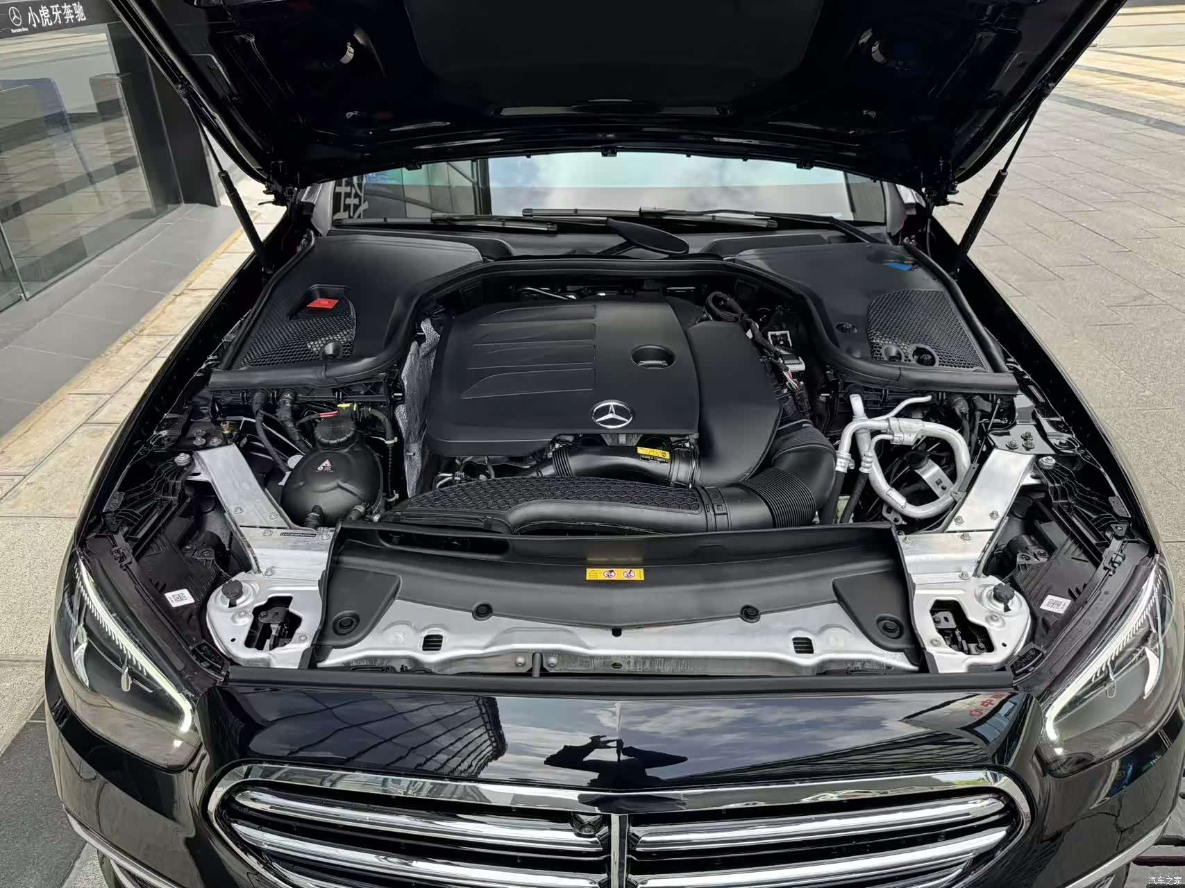 Mercedes-Benz E-Class, 2023 34