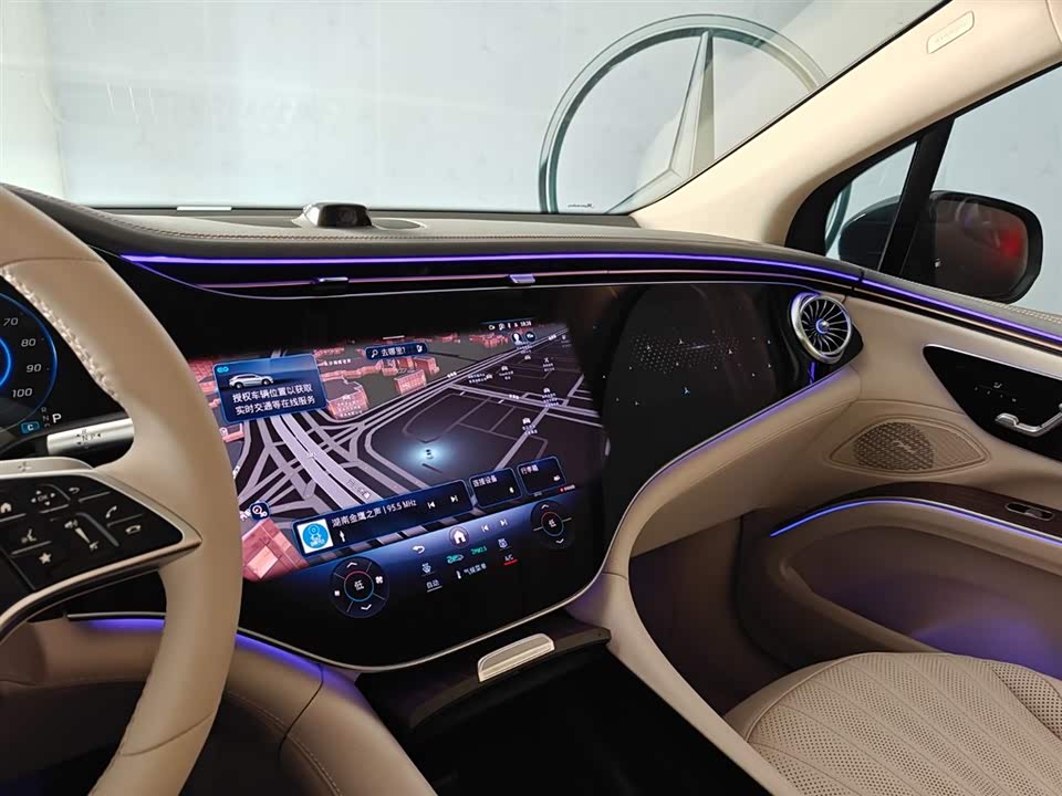 Mercedes-Benz EQS SUV