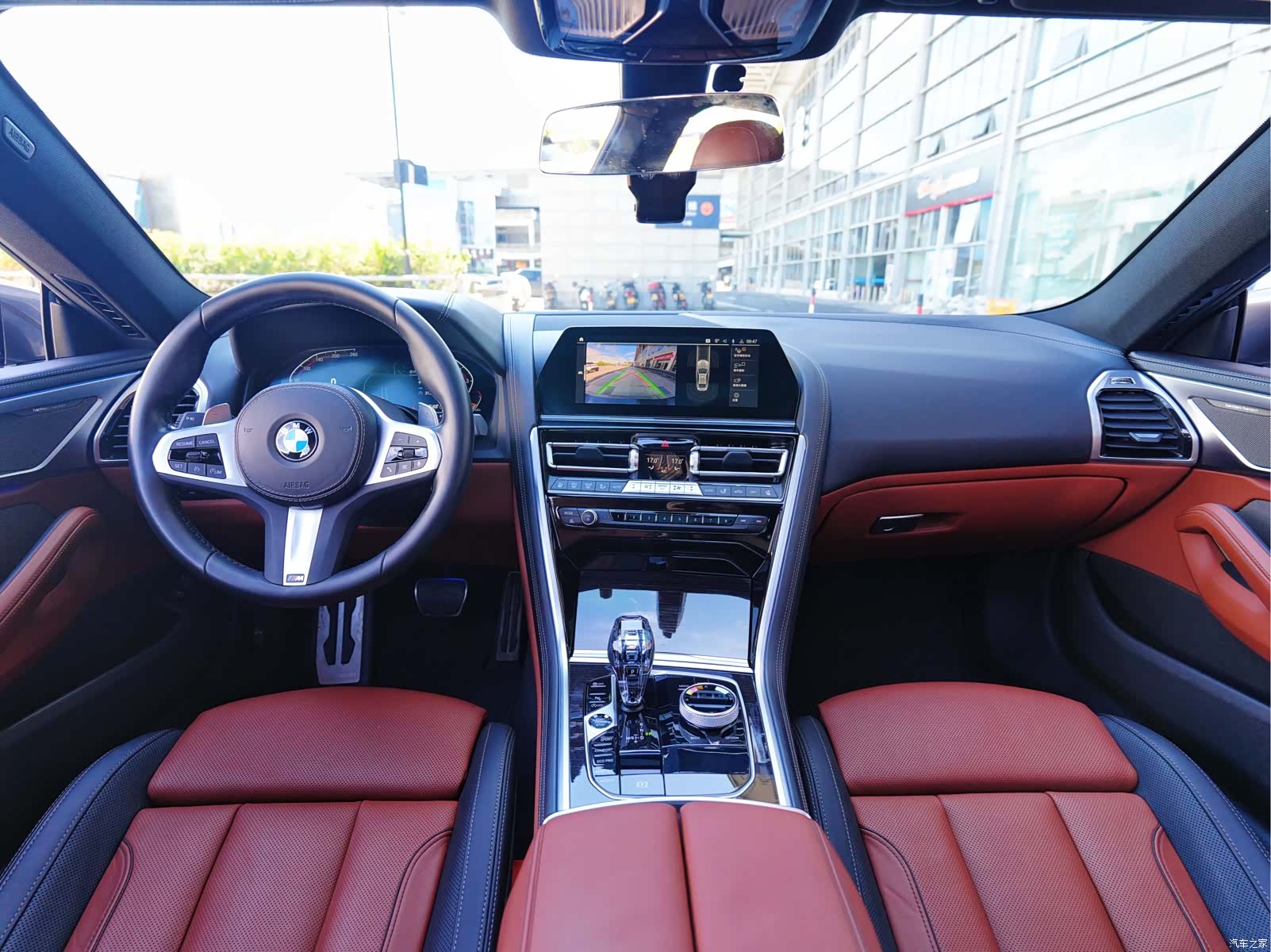 BMW 8 Series, 2022 7