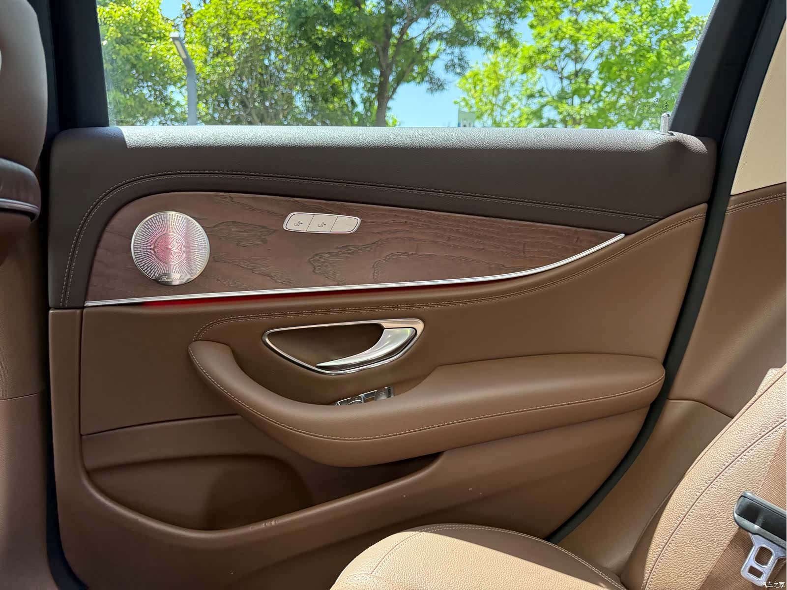 Mercedes-Benz E-Class, 2020 34