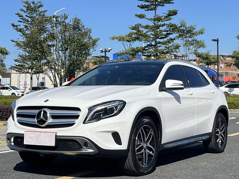Mercedes-Benz GLA