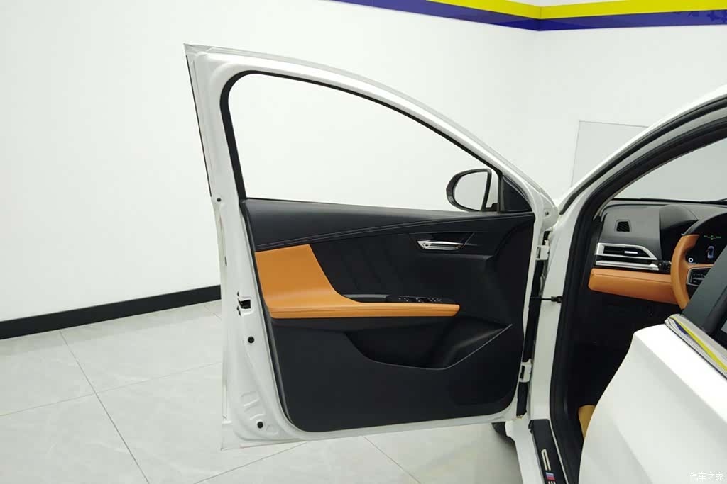 BYD E2, 2022 7