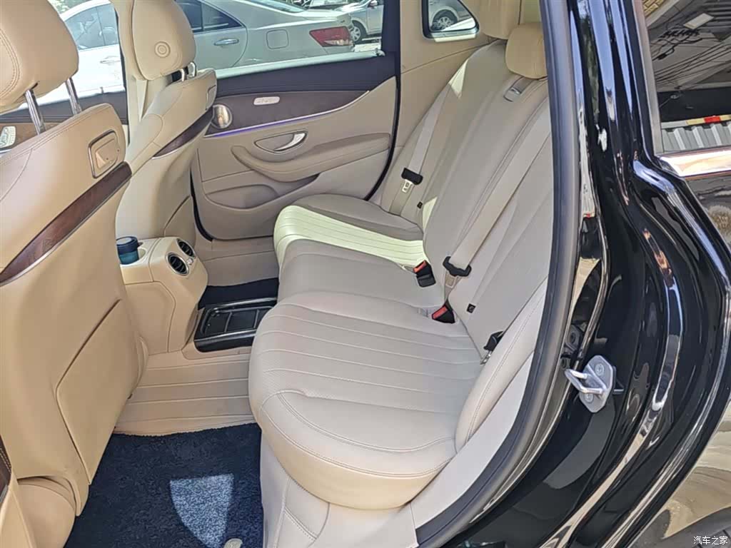 Mercedes-Benz E-Class, 2017 17