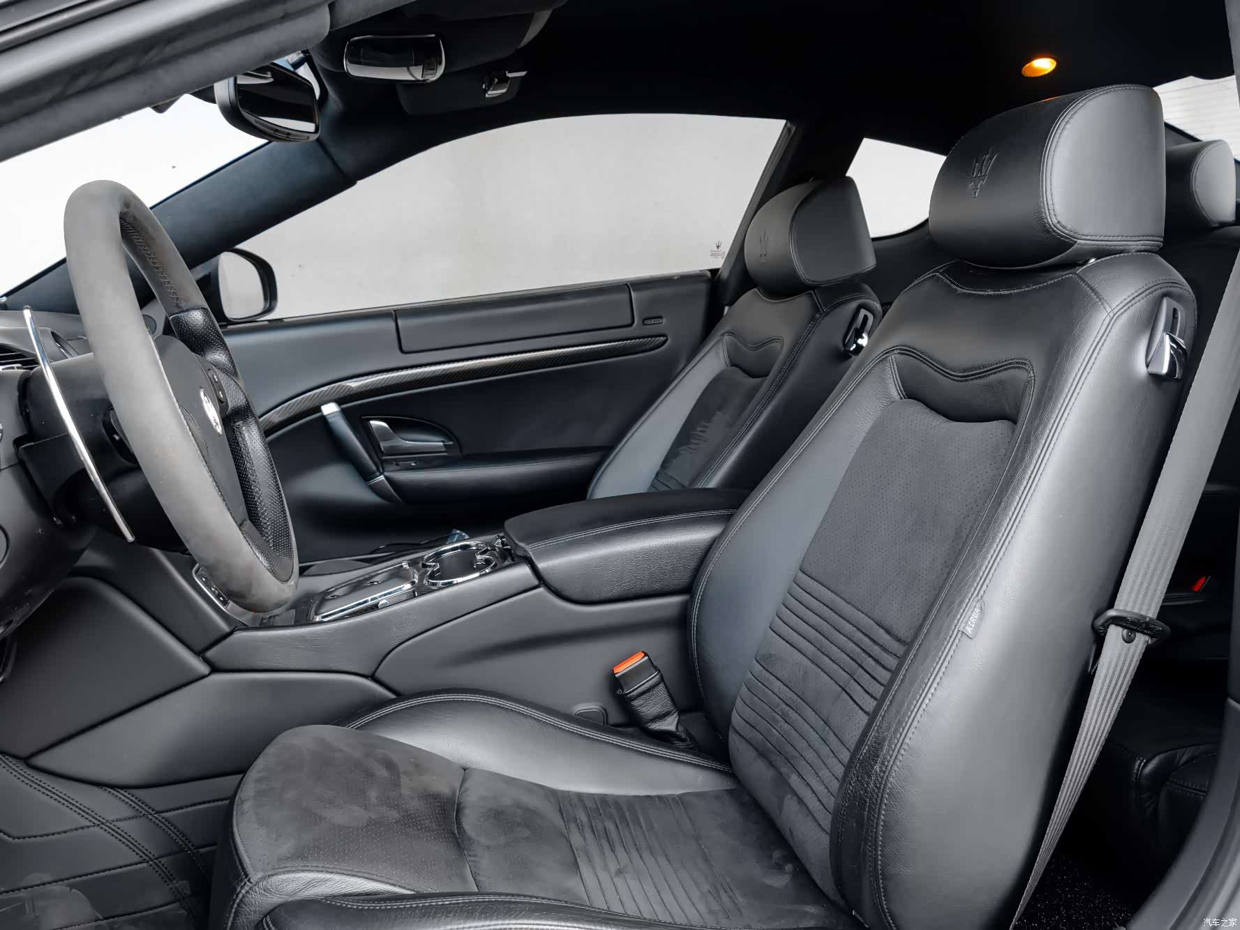 Maserati GranTurismo, 2018 9
