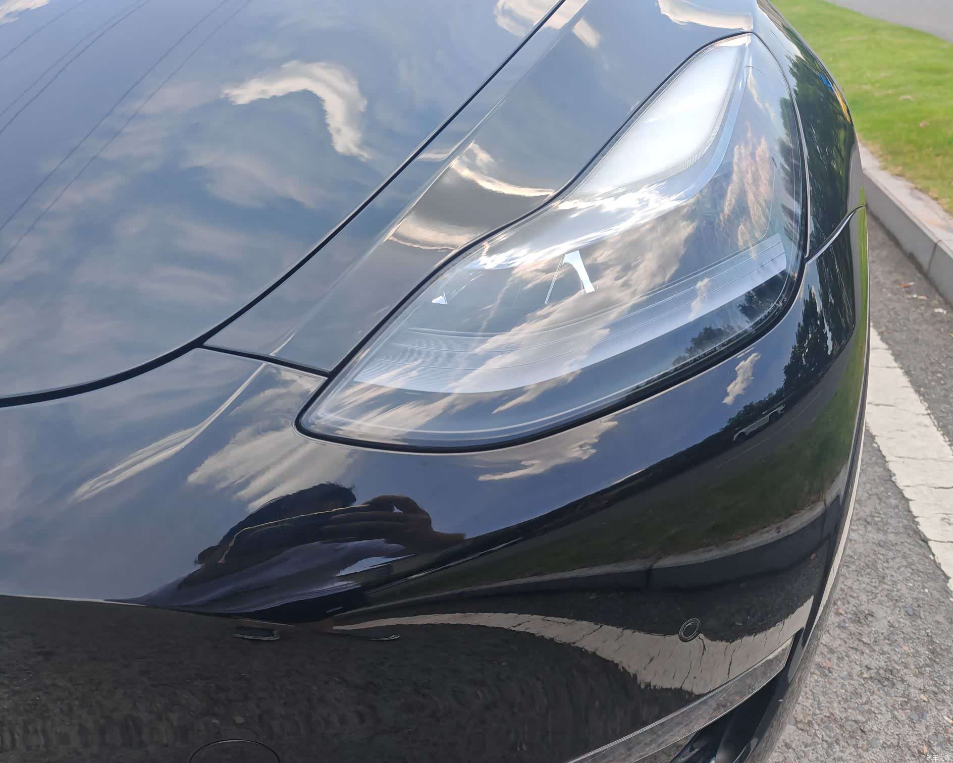 Tesla Model Y, 2021 3
