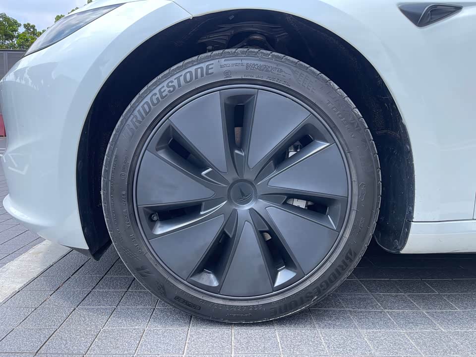 Tesla Model 3 Tesla Model 3