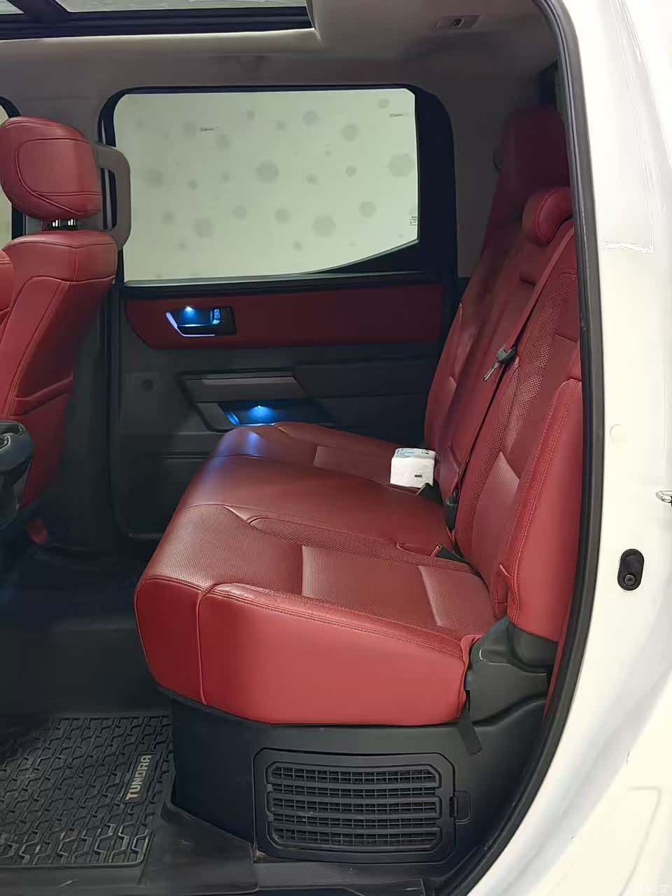 Toyota Tundra, 2023 все фото