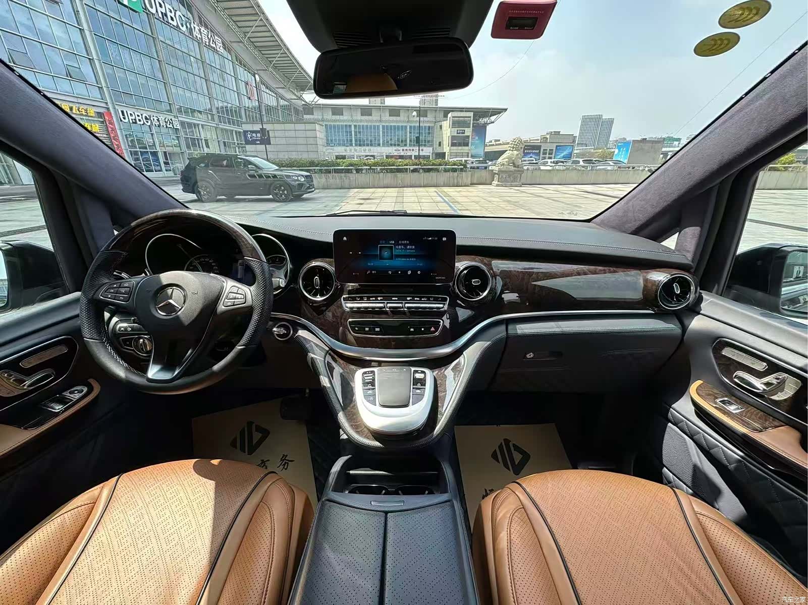 Mercedes-Benz V-Class, 2022 10