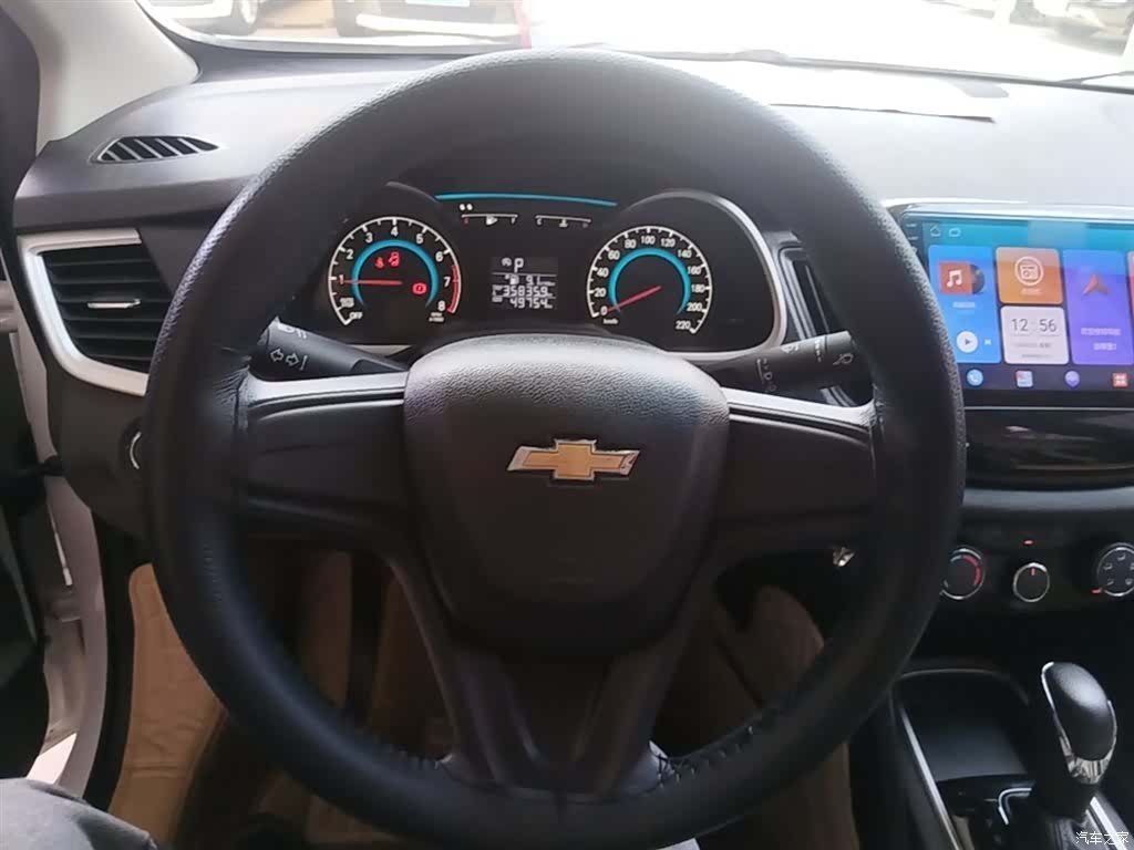 Chevrolet 320, 2018 11